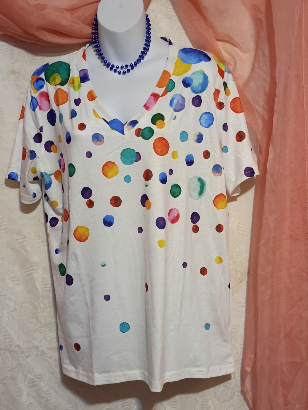 White Ladies V-Neck Tee with Multicolor Watercolor Dots Sz XL